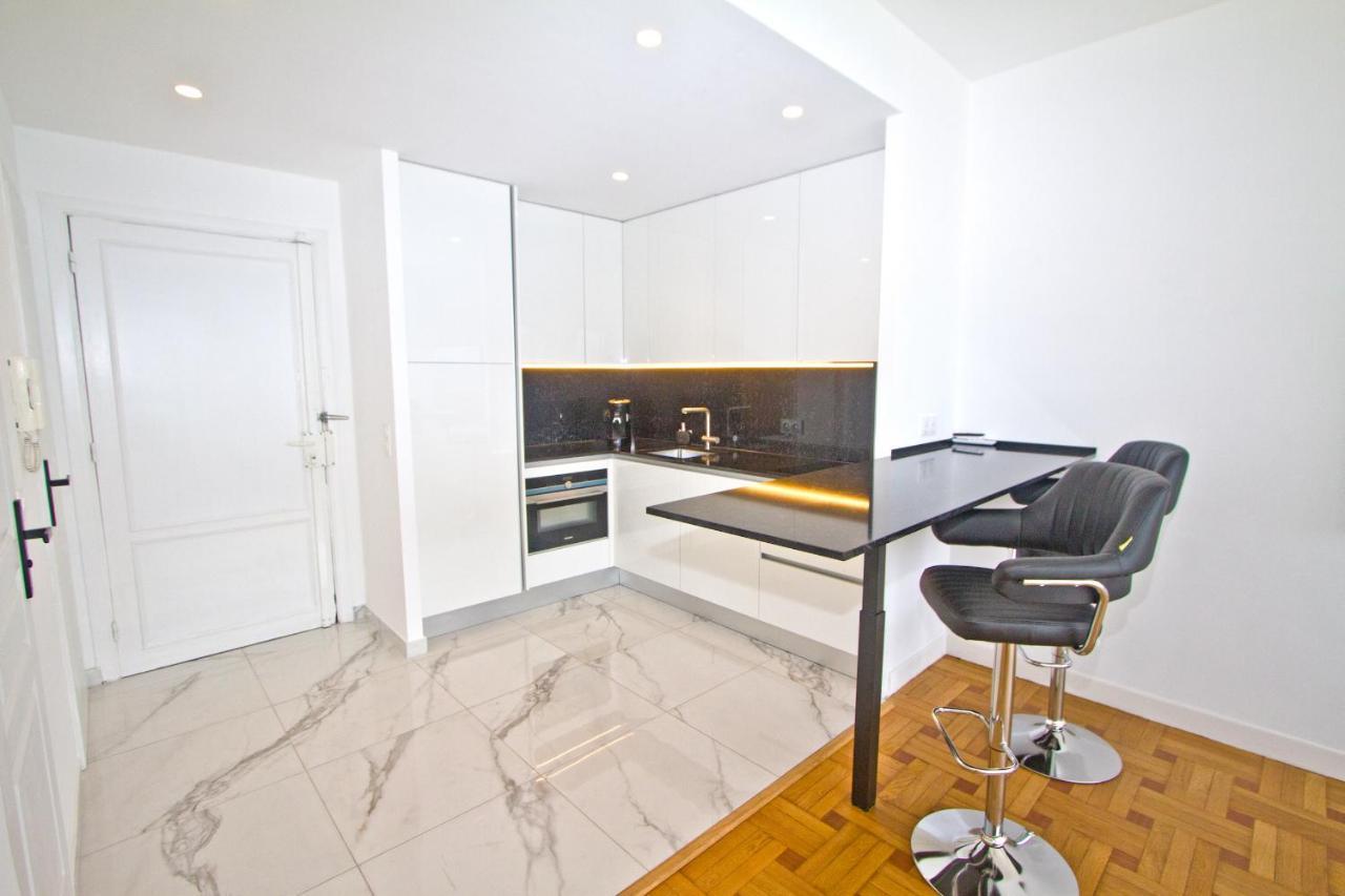 Luxury Sea Front Promenade Appartamento Nizza